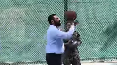 מצאו זמן גם לזה: אל ג'ולאני ושר החוץ במשחק כדורסל עם מפקד פיקוד מרכז האמריקני | צפו