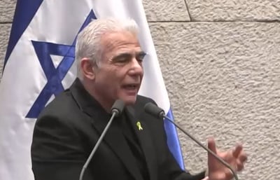 פתאום לפיד נגד ארה"ב | צפו במה שאמר במליאה נגד טראמפ; "לא יכול להיות"