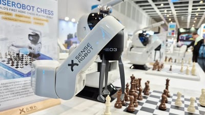 הרובוט במהלך משחק שחמט