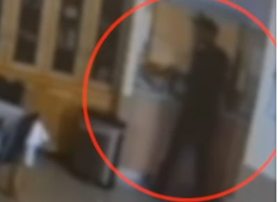 המשטרה לכדה את הפורץ שחדר לבתי הכנסת בכרמיאל וגנב כסף מזומן | תיעוד