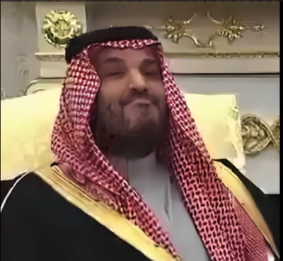 הטיקים וההבעות המוזרות של מוחמד בן סלמאן שכבשו את הרשת | צפו