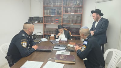 בביקור אצל רבני בני ברק