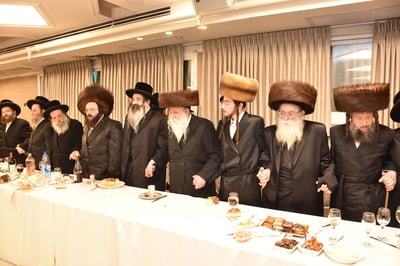 שמחת בית מכנובקא בעלזא - שאץ