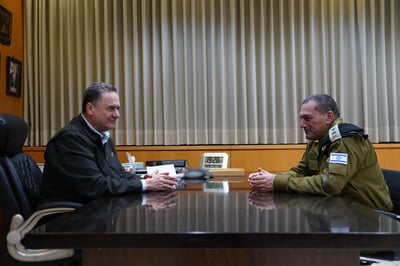 שר הביטחון נגד הרמטכ"ל: "מי שמטיף לסרבנות לא ישרת בצה"ל"