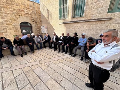 חברי כולל "תפארת זקנים לוי יצחק" בכפר סבא במסע לחברון 