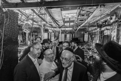 ראש ממשלת אוסטרליה בזירת האירוע האנטישמי בבית הכנסת. "לא עשו דבר"