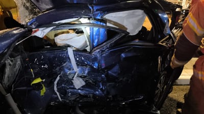 תאונה קטלנית משולשת: הרכב התרסק על הכביש הרטוב, בת 60 נהרגה במקום