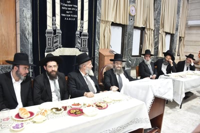 מסיבת חנוכה בישיבת תורת דוד