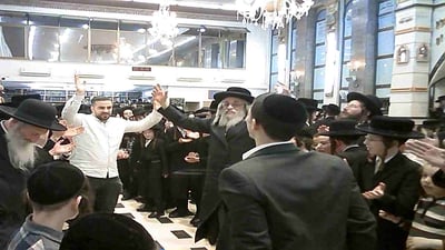 קבלת פנים לאסירים בברסלב מאה שערים