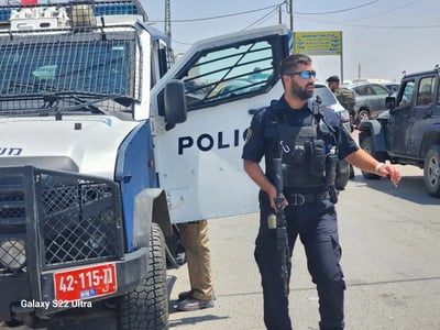 שוטרים בפעילות