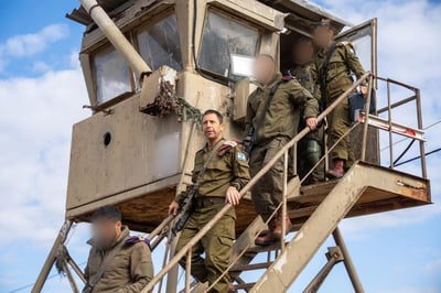 אלוף אבי בלוט בביקורת פתע בפיקוד המרכז