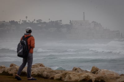 היערכות לסערה החל ממחר: גשמים עזים, רוחות חזקות ושלג