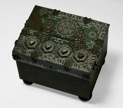 800 שנה חתום  - המנעול העתיק  עם 4.2 מיליארד שילובים