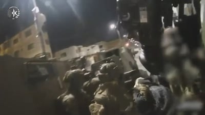 המסתערבים פשטו באישון לילה על שכם ועצרו חשוד | תיעוד ממצלמות הקסדה