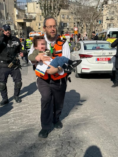 פינוי הילדים בזירה