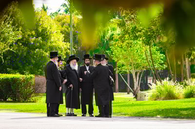 האדמו"ר מבאבוב במנוחה בפלורידה