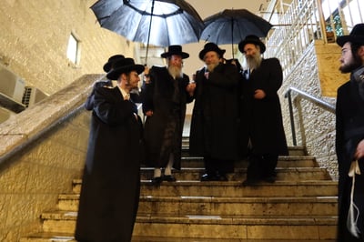 האדמו"ר מטערבישאן אצל האדמו"ר מרחמסטריווקא