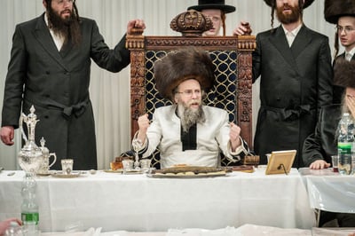 האדמו‘‘ר מקרעטשניף סיגעט וומ”ס במאנטשעסטער