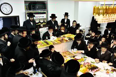 האדמו"ר מסאסוב בטיש ט"ו בשבט