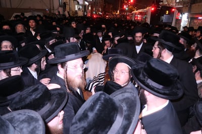 הלוויית האדמו"ר המהרי"ד מלעלוב זי"ע