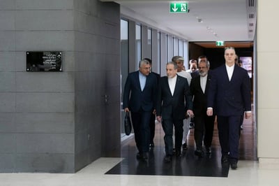 שר החוץ האיראני מגיע לשיחות