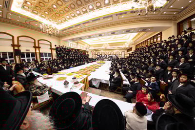 האדמו"ר מטאהש בטיש ט"ו בשבט