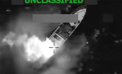 צבא ארה"ב תקף סירת הברחה שהייתה בדרכה לחופי המדינה | כך זה נראה 