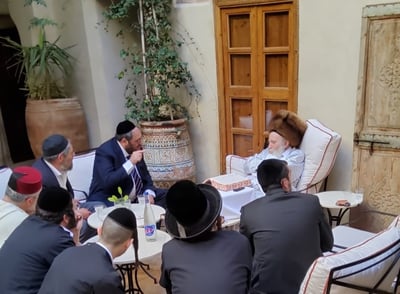 המריא במטוס פרטי | האדמו"ר מתורת חכם בביקור הוד במרוקו 