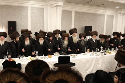 שמחת בית סערדאהעלי - צאנז זוועהיל