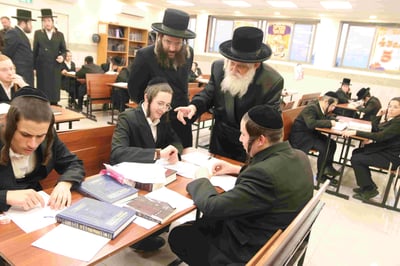 סיום ימי השובבי"ם בקאסוב ויז'ניץ