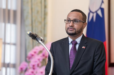 צעד נוסף ביחסים: ישראל מקבלת רשמית את מינוי השגריר הראשון של סומלילנד