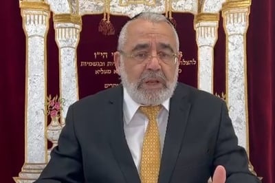 הרב שלמה זביחי בפרסית על פרשת 'כי תשא' • צפו 