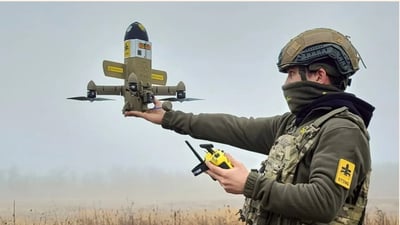 חייל אוקראיני עם ה״סטינג״