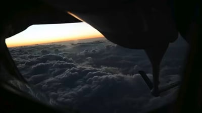 מרהיב: רגעי התדלוק של מטוסי ה-'סופר הורנט' האמריקנים בשמי המזרח התיכון | כך זה עובד