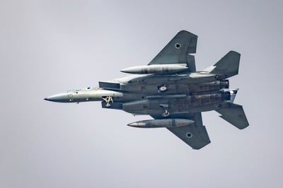 מטוס קרב בשמי ישראל במהלך המלחמה