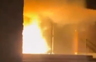 מתקפות אנטישמיות בהולנד: בית כנסת הוצת, פיצוץ בבית ספר יהודי | צפו