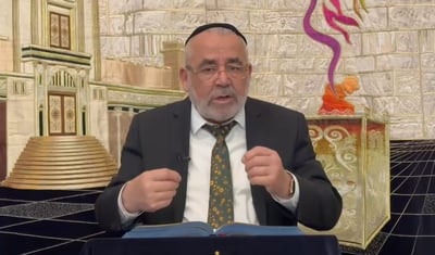 הרב שלמה זביחי בפרסית על 'ויקרא' • צפו 