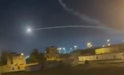 דיווח: טיל יירוט אמריקאי הביא להרס ופציעת עשרות אזרחים בבחריין