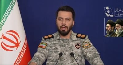 הדובר האיראני פנה בלעג ובזלזול לנשיא טראמפ באנגלית: "אתה מפוטר!"