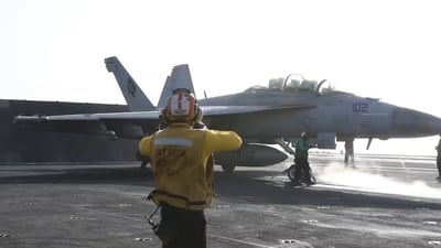 צבא ארה"ב בתיעוד חדש: כך נראית המראת מטוסי הקרב לתקיפות באיראן