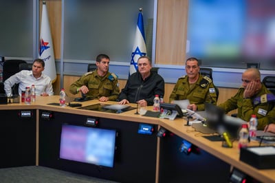 שר הביטחון: "הירי מאיראן נמשך - ולכן תקיפות צה"ל באיראן יעלו מדרגה"