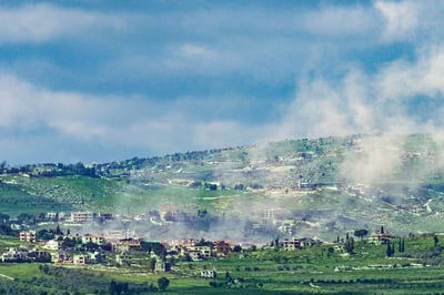 עשן עולה לאחר תקיפות בלבנון, אילוסטרציה