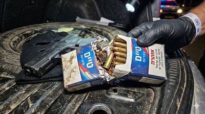 תיעוד מדהים: תחמושת בקופסת סיגריות תמימה | הנהג נעצר