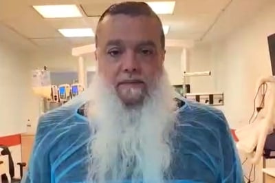 מחדרה של הילדה בת ה-11 בבית החולים: הרב יגאל כהן בקריאה נרגשת | צפו