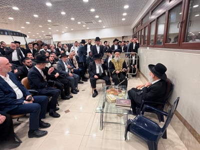 ניחום אבלים אצל הגאון רבי ראובן אלבז