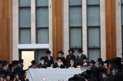 כך ציינו בביאלה את הילולת רבי אלימלך הקטן 