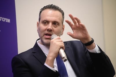 השר מיקי זוהר