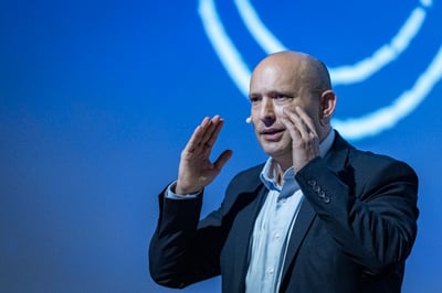 נפתלי בנט בכנס בחירות