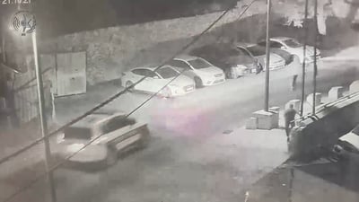 ארבעה קטינים יידו אבנים על בתי יהודים ונעצרו לאחר מרדף | צפו