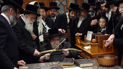 ל"ג בעומר בחצה"ק בעלזא